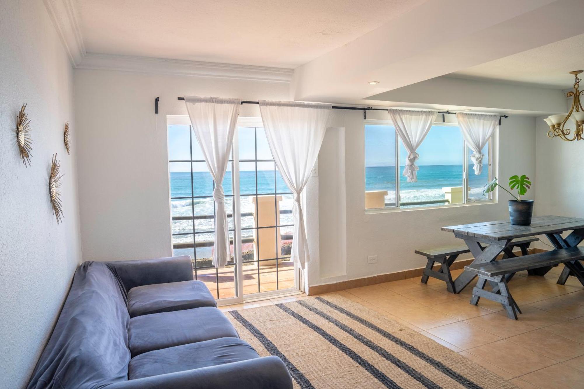 Beachfront Two Bedroom With 3 Beds Тихуана Екстериор снимка