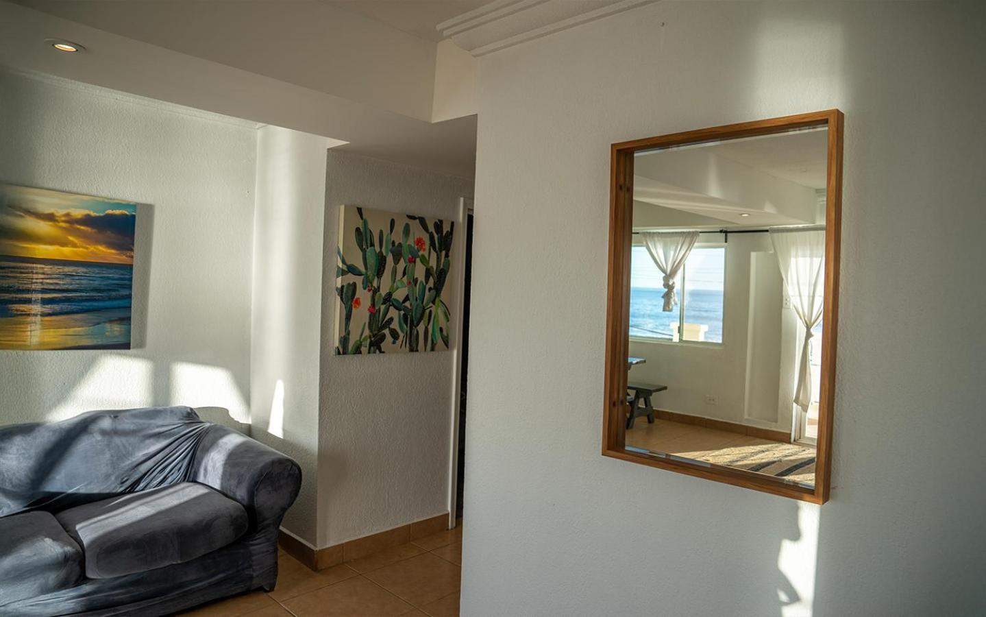 Beachfront Two Bedroom With 3 Beds Тихуана Екстериор снимка